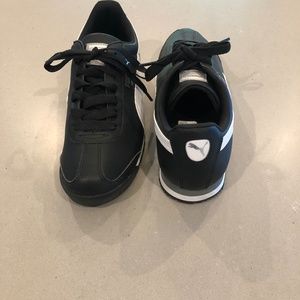 Puma mens sneakers